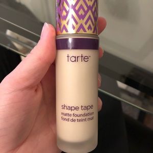 Shape tape matte foundation
